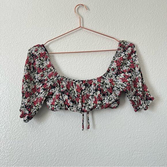 Emory Park red white black floral tie crop top short sleeve - Picture 2 of 4